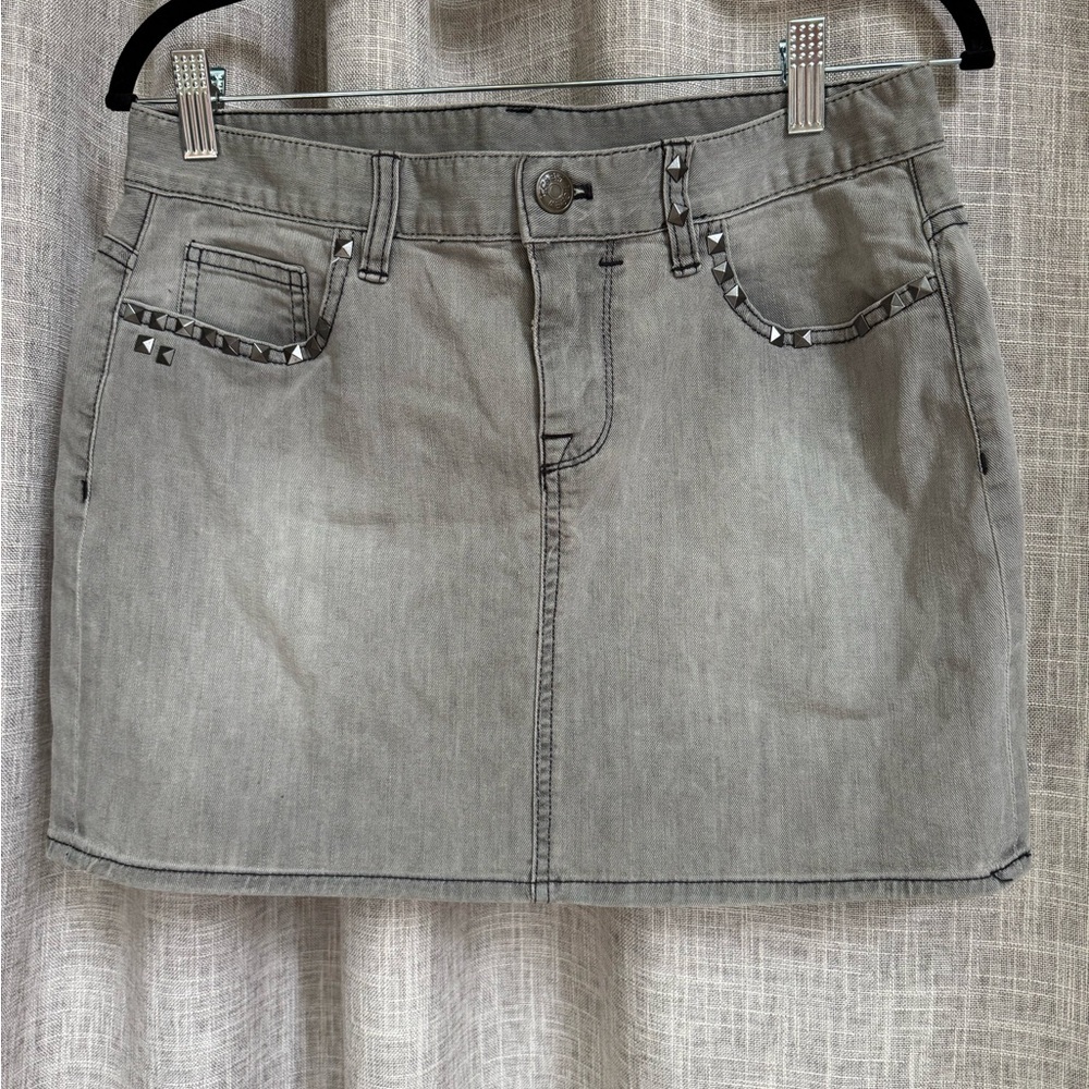 J. Crew gray denim skirt with stud detail NWT 6 unique rare